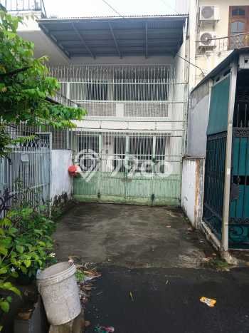 For Sale! Luxury House LT 257m2 Desain Modern di Taman Ratu For Sale! Luxury House LT 257m2 Desain Modern di Taman Ratu