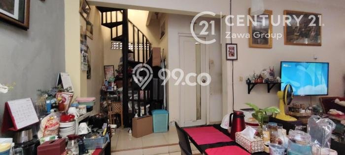 Rumah Modern Cantik 2 KT Bisa Langsung Pindah di Pasar Rebo Rumah Modern Cantik 2 KT Bisa Langsung Pindah di Pasar Rebo
