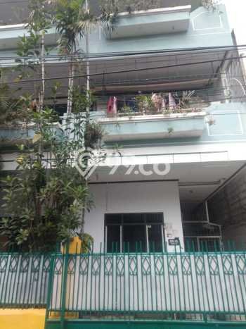 Rumah Modern 11 KT di Petojo Jakarta Pusat Full Furnished Rumah Modern 11 KT di Petojo Jakarta Pusat Full Furnished