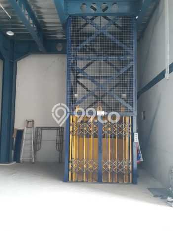 Gudang untuk Disewa di Pusat Jakarta Barat Luas Bangunan 1110m2 Gudang untuk Disewa di Pusat Jakarta Barat Luas Bangunan 1110m2