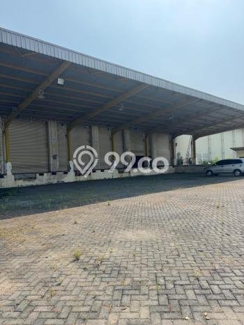 Gudang Strategis di Cikarang, Luas 10800m², Jalan Utama, Area Bisnis Aktif Gudang Strategis di Cikarang, Luas 10800m², Jalan Utama, Area Bisnis Aktif