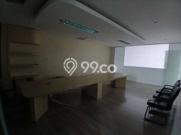 Kantor Disewa di Jakarta Selatan dengan LB 279m2 Area Komersial Ramai Kantor Disewa di Jakarta Selatan dengan LB 279m2 Area Komersial Ramai