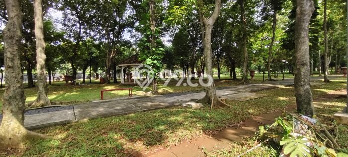 Rumah Mewah Siap Huni LT 126m2 di Kembangan, Jakarta Barat Rumah Mewah Siap Huni LT 126m2 di Kembangan, Jakarta Barat