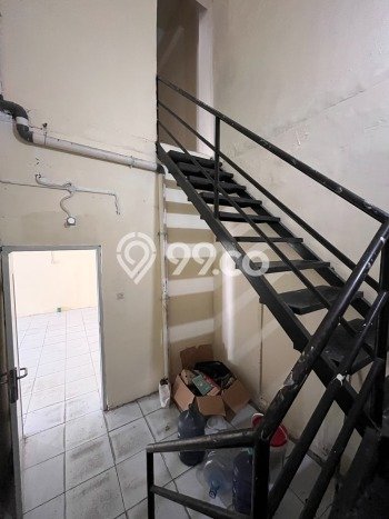 Ruko Dijual di Palmerah Jakarta Barat dengan LB 480m2 Ruko Dijual di Palmerah Jakarta Barat dengan LB 480m2