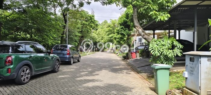 Rumah Mewah Siap Huni LT 126m2 di Kembangan, Jakarta Barat Rumah Mewah Siap Huni LT 126m2 di Kembangan, Jakarta Barat