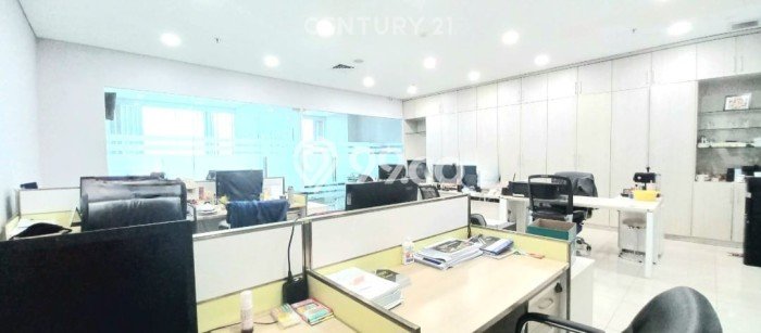 LOKASI PREMIUM! Kantor di Central Park, Luas 139m², Pusat Bisnis LOKASI PREMIUM! Kantor di Central Park, Luas 139m², Pusat Bisnis