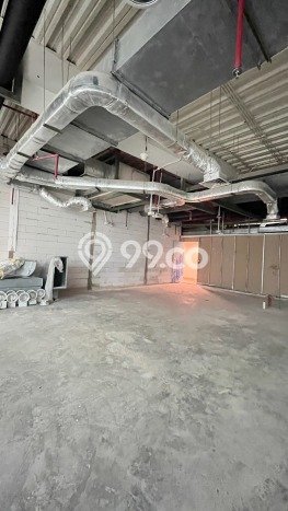 Komersial Disewa di Jakarta Selatan dengan LB 181m2 Area Komersial Ramai Komersial Disewa di Jakarta Selatan dengan LB 181m2 Area Komersial Ramai