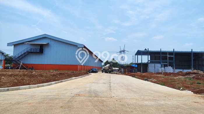 Gudang Dijual di Depok LT 360m2 & LB 308m2 Lokasi Terbaik! Gudang Dijual di Depok LT 360m2 & LB 308m2 Lokasi Terbaik!