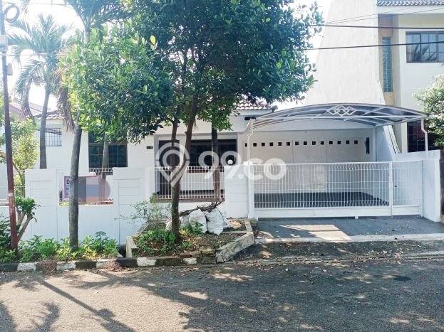 Rumah sewa siap pakai 3 Kamar Tidur di Tanjung Barat, Jakarta Selatan Rumah sewa siap pakai 3 Kamar Tidur di Tanjung Barat, Jakarta Selatan