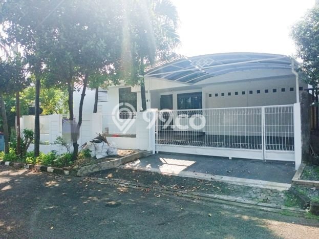 Rumah sewa siap pakai 3 Kamar Tidur di Tanjung Barat, Jakarta Selatan Rumah sewa siap pakai 3 Kamar Tidur di Tanjung Barat, Jakarta Selatan