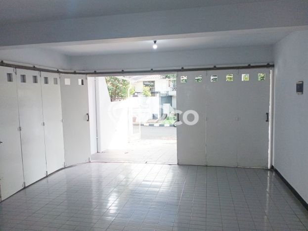 Rumah sewa siap pakai 3 Kamar Tidur di Tanjung Barat, Jakarta Selatan Rumah sewa siap pakai 3 Kamar Tidur di Tanjung Barat, Jakarta Selatan
