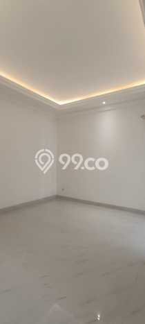 Jual Rumah Mewah Elegan Dengan View Cantik di Pondok Bambu, Jakarta Timur Jual Rumah Mewah Elegan Dengan View Cantik di Pondok Bambu, Jakarta Timur