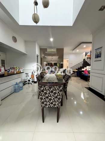 Jual Rumah Luas Megah Dengan View Cantik di Pondok Kelapa, Jakarta Timur Jual Rumah Luas Megah Dengan View Cantik di Pondok Kelapa, Jakarta Timur
