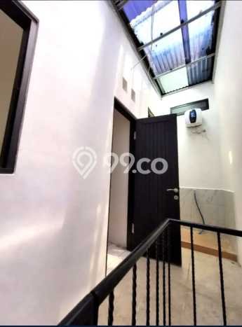 Rumah Mewah LB 250m2 Siap Huni Desain Elegan di Kalibata, Jakarta Selatan Rumah Mewah LB 250m2 Siap Huni Desain Elegan di Kalibata, Jakarta Selatan