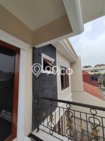 Rumah Luxury Modern Siap Huni di Rawamangun Jakarta Timur Rumah Luxury Modern Siap Huni di Rawamangun Jakarta Timur