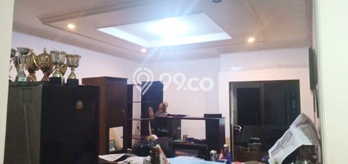 Rumah Elit LB 350m2 Siap Huni Desain Elegan di Pondok Kelapa, Jakarta Timur Rumah Elit LB 350m2 Siap Huni Desain Elegan di Pondok Kelapa, Jakarta Timur