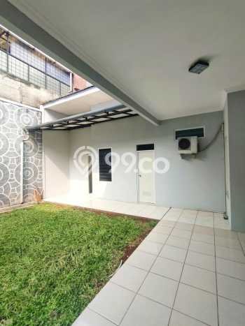 Ready to Use! Premium House LT 208m2 Desain Modern di Pondok Kelapa Ready to Use! Premium House LT 208m2 Desain Modern di Pondok Kelapa