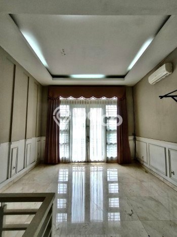 Hunian Mewah LB 379m2 Siap Huni Desain Elegan di Pulomas, Jakarta Timur Hunian Mewah LB 379m2 Siap Huni Desain Elegan di Pulomas, Jakarta Timur
