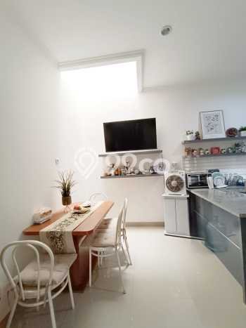 Rumah Luxury Modern Tanpa Renovasi di Rawamangun Jakarta Timur Rumah Luxury Modern Tanpa Renovasi di Rawamangun Jakarta Timur