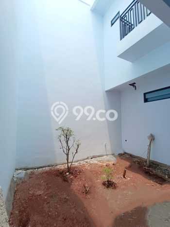 Ready to Use! Premium House LT 114m2 Desain Modern di Pondok Kelapa Ready to Use! Premium House LT 114m2 Desain Modern di Pondok Kelapa