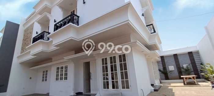 Jual Rumah Mewah Elegan Dengan View Cantik di Pondok Bambu, Jakarta Timur Jual Rumah Mewah Elegan Dengan View Cantik di Pondok Bambu, Jakarta Timur