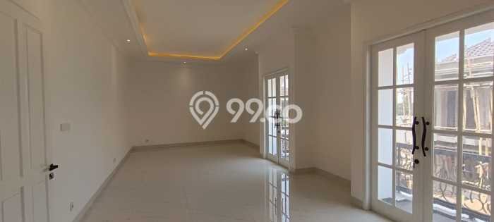 Jual Rumah Mewah Elegan Dengan View Cantik di Pondok Bambu, Jakarta Timur Jual Rumah Mewah Elegan Dengan View Cantik di Pondok Bambu, Jakarta Timur