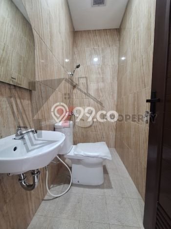 Rumah Luxury Modern Tanpa Renovasi di Pondok Kelapa Jakarta Timur Rumah Luxury Modern Tanpa Renovasi di Pondok Kelapa Jakarta Timur