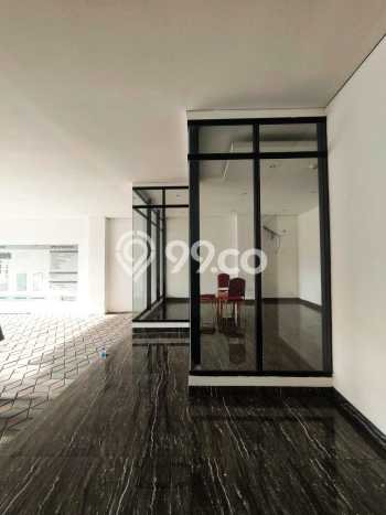 Kantor Bagus Dijual LB 2484m2 Lokasi Strategis Jakarta Timur Area Cocok untuk Bisnis Kantor Bagus Dijual LB 2484m2 Lokasi Strategis Jakarta Timur Area Cocok untuk Bisnis