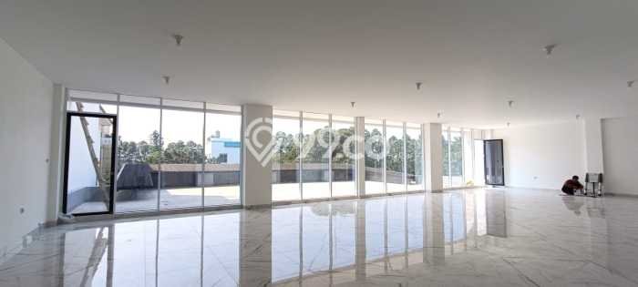 Kantor Komersial Dijual di Duren Sawit Jakarta Timur LT 600m2 & LB 1600m2 Kantor Komersial Dijual di Duren Sawit Jakarta Timur LT 600m2 & LB 1600m2