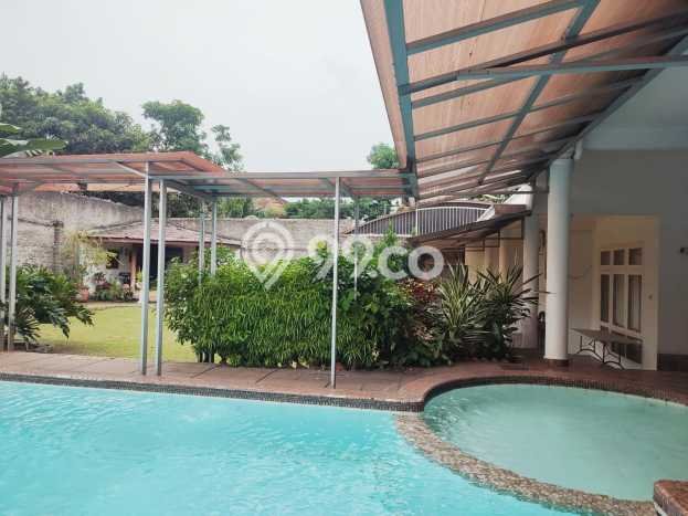 Dijual Rumah Mewah Elegan Dengan View Cantik di Bintaro, Tangerang Selatan Dijual Rumah Mewah Elegan Dengan View Cantik di Bintaro, Tangerang Selatan