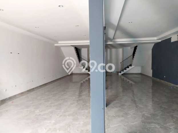 Unit Ruko Dijual di Jakarta Timur LT 595m2 & LB 320m2 Unit Ruko Dijual di Jakarta Timur LT 595m2 & LB 320m2