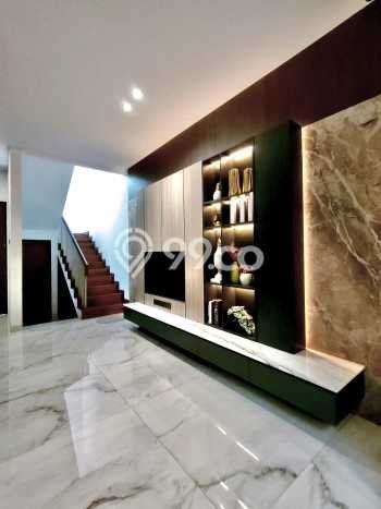 Hunian Mewah Dijual LT 126m2 di Pancoran, Jakarta Selatan Hunian Mewah Dijual LT 126m2 di Pancoran, Jakarta Selatan