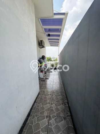 Rumah Elit Modern Siap Huni di Pondok Kelapa Jakarta Timur Rumah Elit Modern Siap Huni di Pondok Kelapa Jakarta Timur