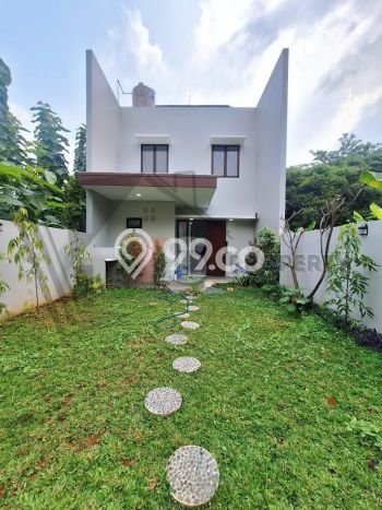 Rumah Luxury Modern Tanpa Renovasi di Pondok Kelapa Jakarta Timur Rumah Luxury Modern Tanpa Renovasi di Pondok Kelapa Jakarta Timur