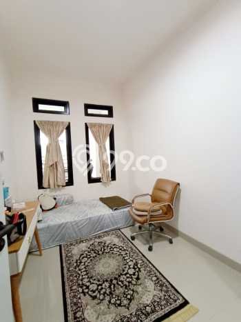 Rumah Luxury Modern Tanpa Renovasi di Rawamangun Jakarta Timur Rumah Luxury Modern Tanpa Renovasi di Rawamangun Jakarta Timur