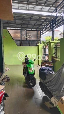 Rumah Mewah LB 340m2 Siap Huni Desain Elegan di Pondok Kelapa, Jakarta Timur Rumah Mewah LB 340m2 Siap Huni Desain Elegan di Pondok Kelapa, Jakarta Timur