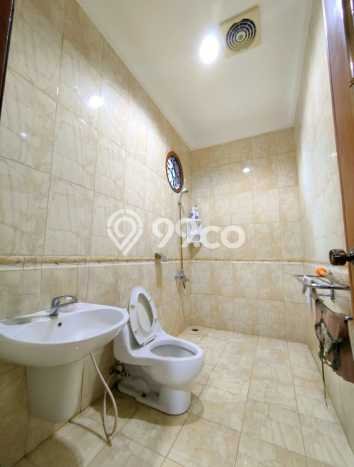 Rumah Elit LB 398m2 Siap Pakai Desain Elegan di Rawamangun, Jakarta Timur Rumah Elit LB 398m2 Siap Pakai Desain Elegan di Rawamangun, Jakarta Timur