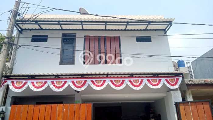 For Sale Hunian Rumah Terawat 4 Kamar di Jatikramat, Bekasi For Sale Hunian Rumah Terawat 4 Kamar di Jatikramat, Bekasi