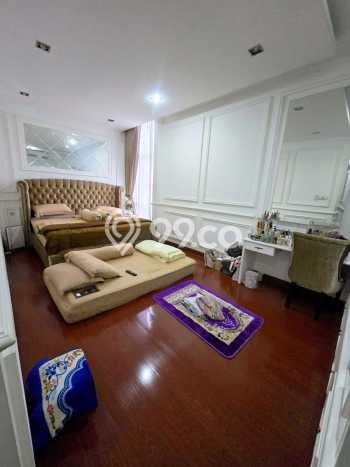 Jual Rumah Luas Megah Dengan View Cantik di Pondok Kelapa, Jakarta Timur Jual Rumah Luas Megah Dengan View Cantik di Pondok Kelapa, Jakarta Timur