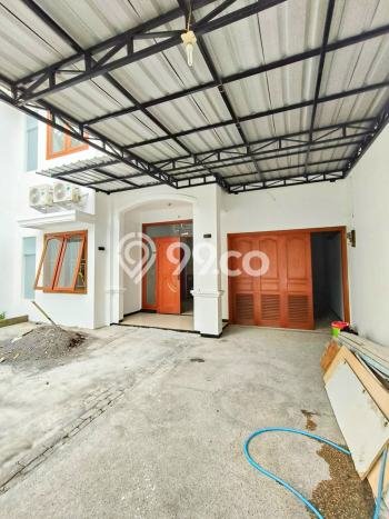PREMIUM LIVING! Rumah kawasan Sawahan, 4 KM, Area Berkembang, Luas 180m2m² Bangunan 255m2m² PREMIUM LIVING! Rumah kawasan Sawahan, 4 KM, Area Berkembang, Luas 180m2m² Bangunan 255m2m²