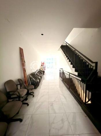Unit Ruko Strategis di Wonocolo, Surabaya Potensi Bisnis Besar Unit Ruko Strategis di Wonocolo, Surabaya Potensi Bisnis Besar