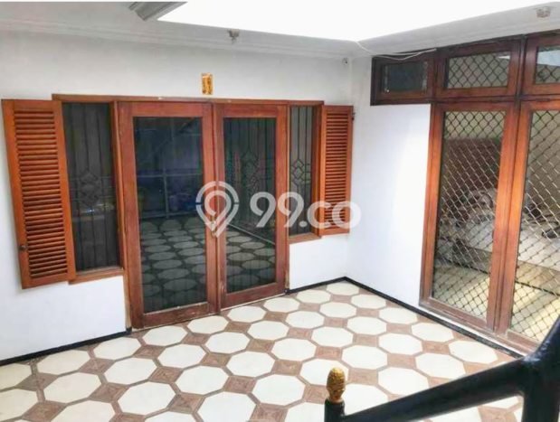 Rumah Kontrakan Surabaya LT 200m2 LB 200m2 Area Darmo permai Rumah Kontrakan Surabaya LT 200m2 LB 200m2 Area Darmo permai