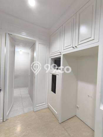 Hunian Apartemen Eksklusif untuk Dijual di Surabaya dengan 4 BR & 2 Kamar Mandi Hunian Apartemen Eksklusif untuk Dijual di Surabaya dengan 4 BR & 2 Kamar Mandi