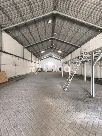 Unit Gudang Tersedia di Margomulyo Spesifikasi LB 600m2 Unit Gudang Tersedia di Margomulyo Spesifikasi LB 600m2
