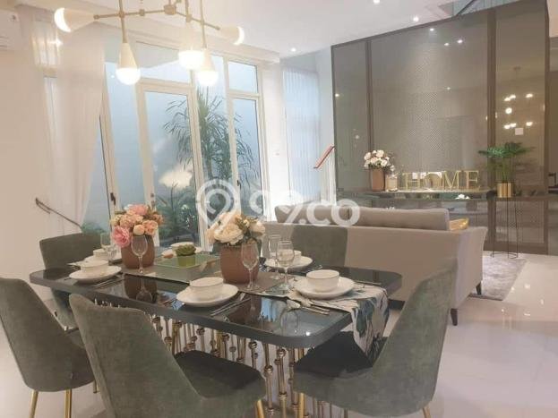 Ready to Use! Luxury House LT 160m2 Desain Elegan di Pakuwon CIty Ready to Use! Luxury House LT 160m2 Desain Elegan di Pakuwon CIty