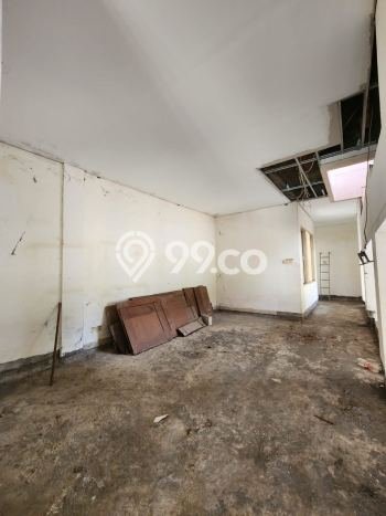 Siap Huni Rumah Mewah 5 Kamar di Wiyung Dekat ke Mana Saja Siap Huni Rumah Mewah 5 Kamar di Wiyung Dekat ke Mana Saja