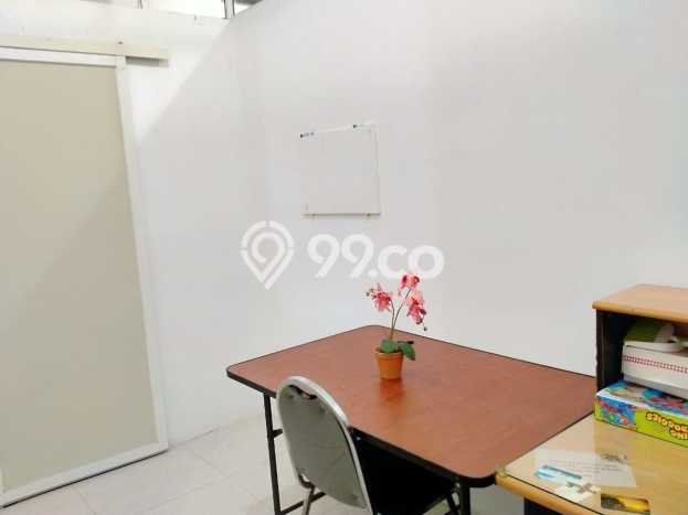 Hunian Cantik Modern Lb 150m2 di Rungkut, Surabaya Hunian Cantik Modern Lb 150m2 di Rungkut, Surabaya