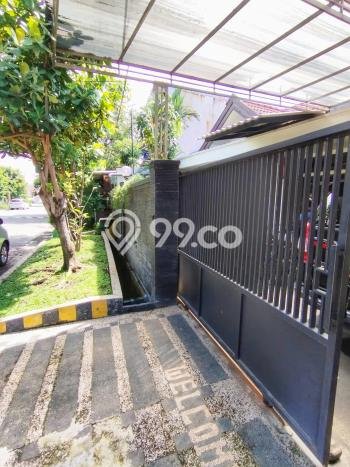 Hot Offer Hunian Premium Ideal dan Luas di Tenggilis Mejoyo, Surabaya Hot Offer Hunian Premium Ideal dan Luas di Tenggilis Mejoyo, Surabaya