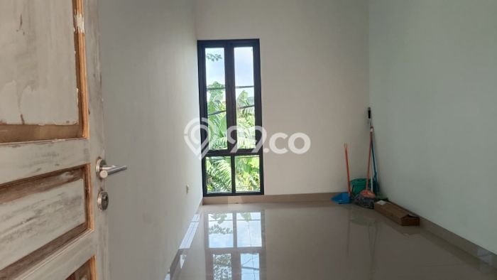 Rumah Luas Asri 3 KT Siap Pakai di Jatibening Bekasi Rumah Luas Asri 3 KT Siap Pakai di Jatibening Bekasi