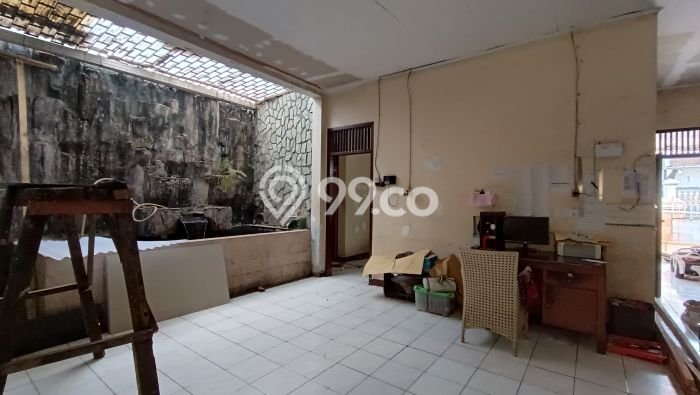 Rumah Mewah LB 350m2 Siap Pakai Desain Elegan di Jatiwaringin, Bekasi Rumah Mewah LB 350m2 Siap Pakai Desain Elegan di Jatiwaringin, Bekasi